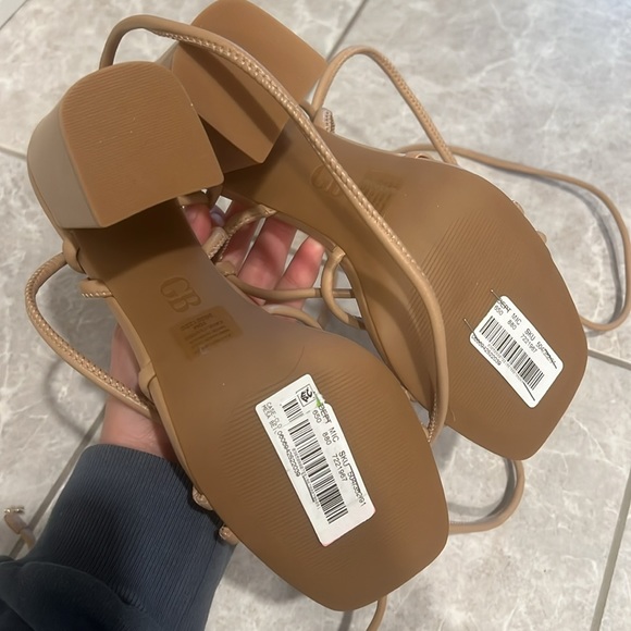 NWT Leather Gianni Bini Heels - Picture 6 of 6